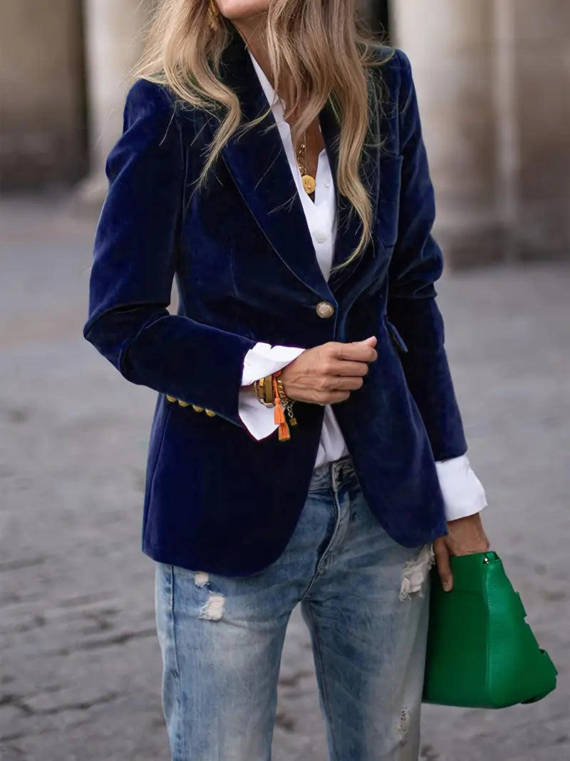 Selene – Tailored Velvet Blazer