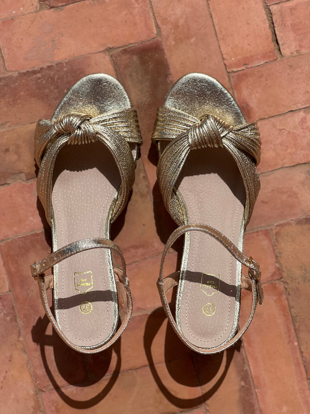 Elara – Knot Detail Mid-Heel Sandals
