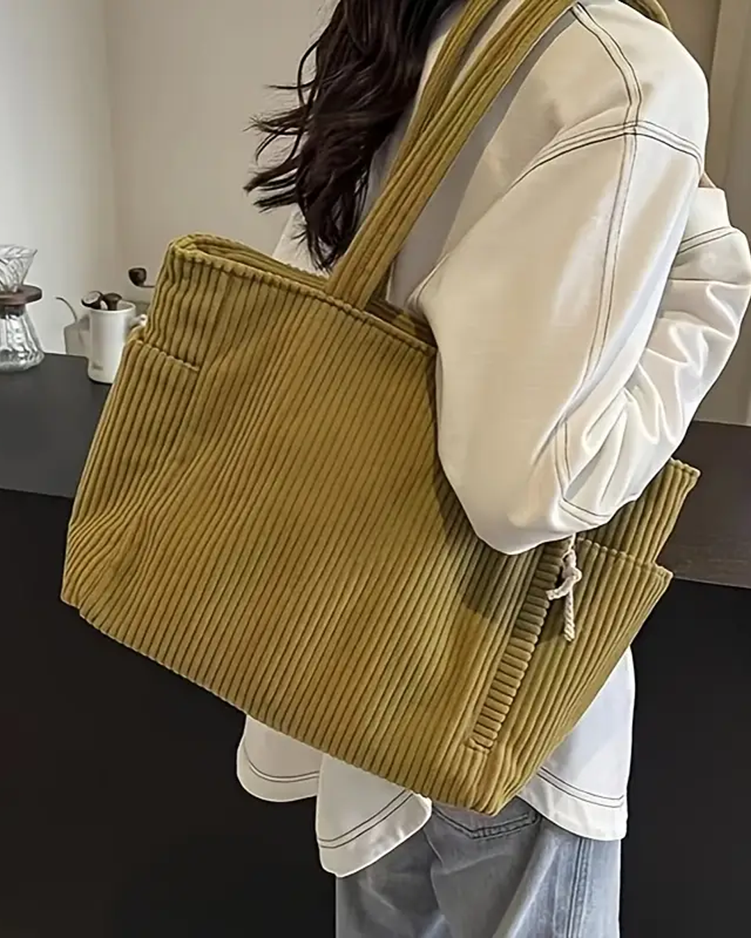 Amara – Large Capacity Corduroy Tote Bag