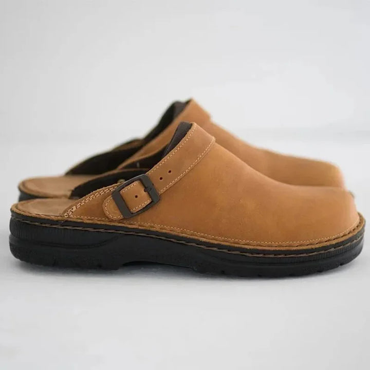 Amara – Adjustable Strap Leather Clogs