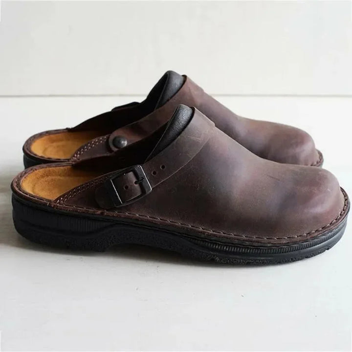 Amara – Adjustable Strap Leather Clogs