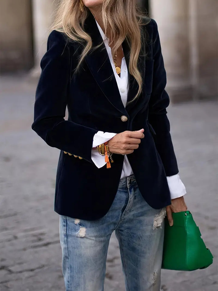 Selene – Tailored Velvet Blazer